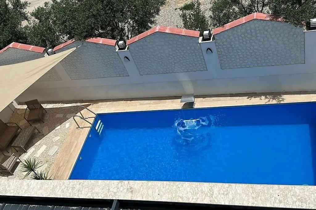 Private Oasis With Its Own Pool Near The Beach Urla'Da Oezel Havuzlu Evde Konakla 乌尔拉