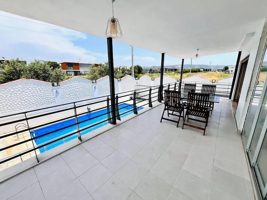 公寓 Private Oasis With Its Own Pool Near The Beach Urla'Da Oezel Havuzlu Evde Konakla