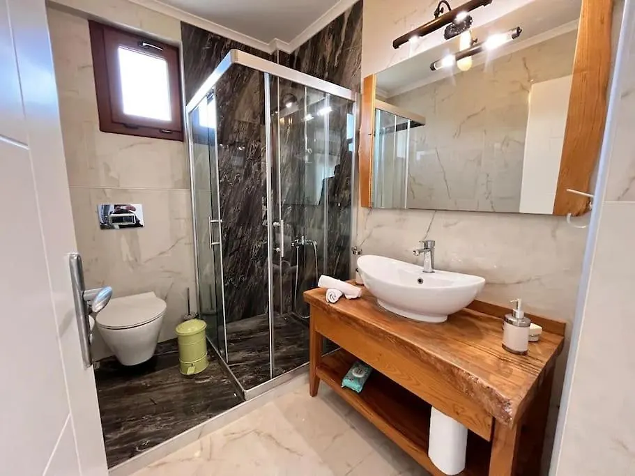 Private Oasis With Its Own Pool Near The Beach Urla'Da Oezel Havuzlu Evde Konakla 土耳其