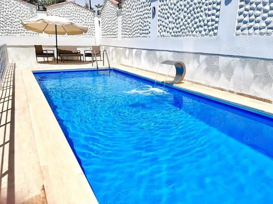 公寓 Private Oasis With Its Own Pool Near The Beach Urla'Da Oezel Havuzlu Evde Konakla